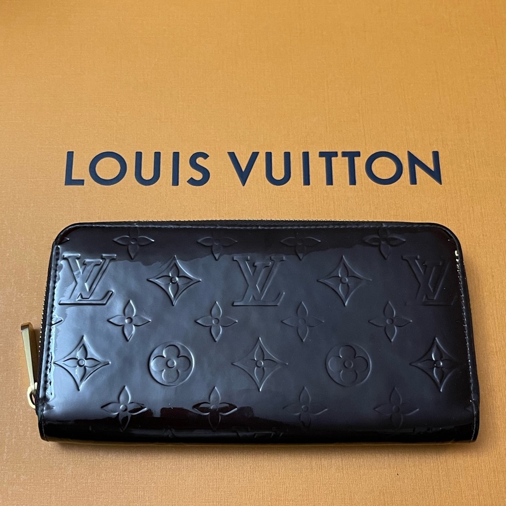 SALE🚨 LV Zippy Wallet ❤️ MARK DOWN🚨🚨🚨